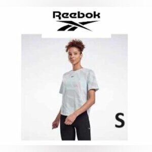Reebok, Women's Fitness Dri-Fit T-Shirt - Light Blue. Size: S. NWT (1396)